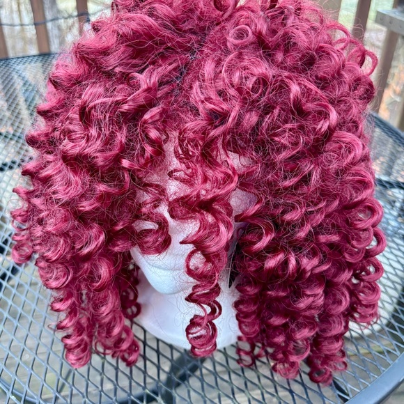 ANNIVIA Synthetic Curly wig in Deep Red Wine - NWT - Picture 6 of 7